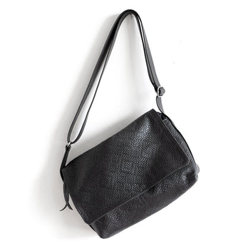 LBB026 | Nao | California | Little Book Bag