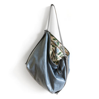 HBP031 | Nicole | Connecticut | Hobo Pack - Large