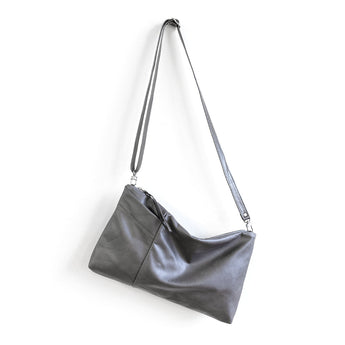 REB008 | Nicole | Side Pocket Rebel