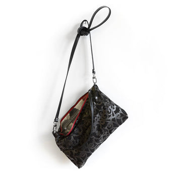 SZP053 | Nicole | Indiana | Single Zip Pocket Clutch