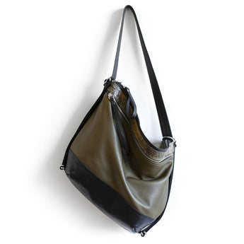 VTG568 | Nik | Indiana | Vintage Hobo Single Zip - Medium