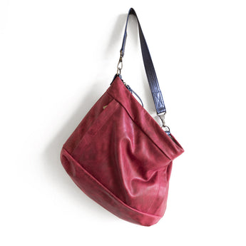 SBW290 | Peggy | Illinois | Subway - Large<br>(substitute: short strap)