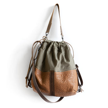 TRN124 | Renee | Virginia | Train Pack Double Zip Hoop - Large