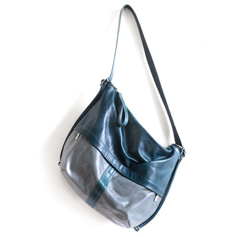 CDZ424 | Reuven | Maryland | City Safari Double Zip - Medium