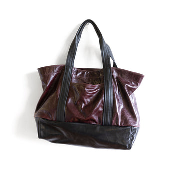 ASH051 | Sandra | Illinois | Cape Tote - Large