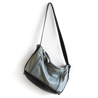 SBW189 | Sarah | Utah | Subway Double Zip - Medium
