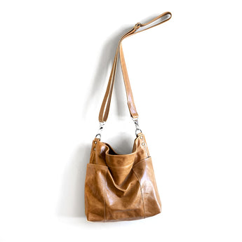 LTS034 | Stacy | Crossbody Lotus