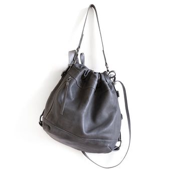 VZC044 | Tatyana | New York | Train Vertical Zip - Large