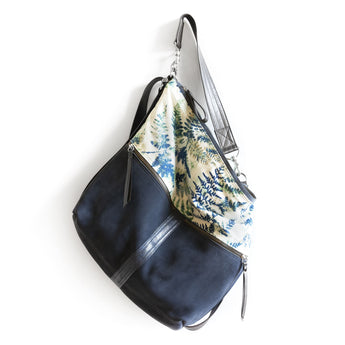 CDZ272 | Trang | Canada | City Safari Double Zip - XL