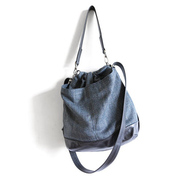 TRN418 | Trang | New York | Train - Large (substitute: non adjustable strap)