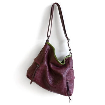 PLB493 | Trang | New York | Pillow Bucket Hoop