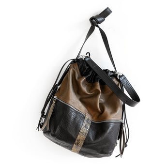 TRN121 | Trang | Canada | Train Pack Double Zip Hoop - Large