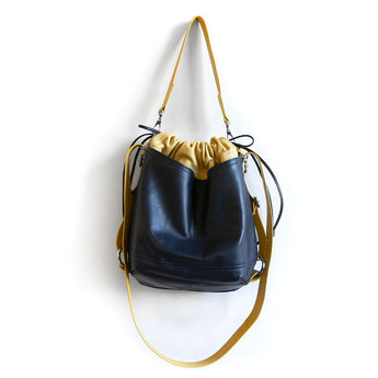 TRN168 | Trang | New York | Train Pack Open Pocket Hoop - Medium