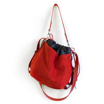TRN238 | Trang | New York | Train Pack Open Pocket Hoop - Medium