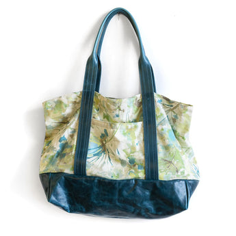 ASH006 | Wajeeha | Maryland | Cape Tote
