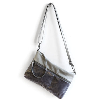 SZP055 | Wajeeha | Maryland | Single Zip Pocket Clutch