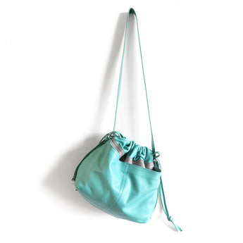 BOR292 | Wendy | California | Borough (substitute: extra long strap)