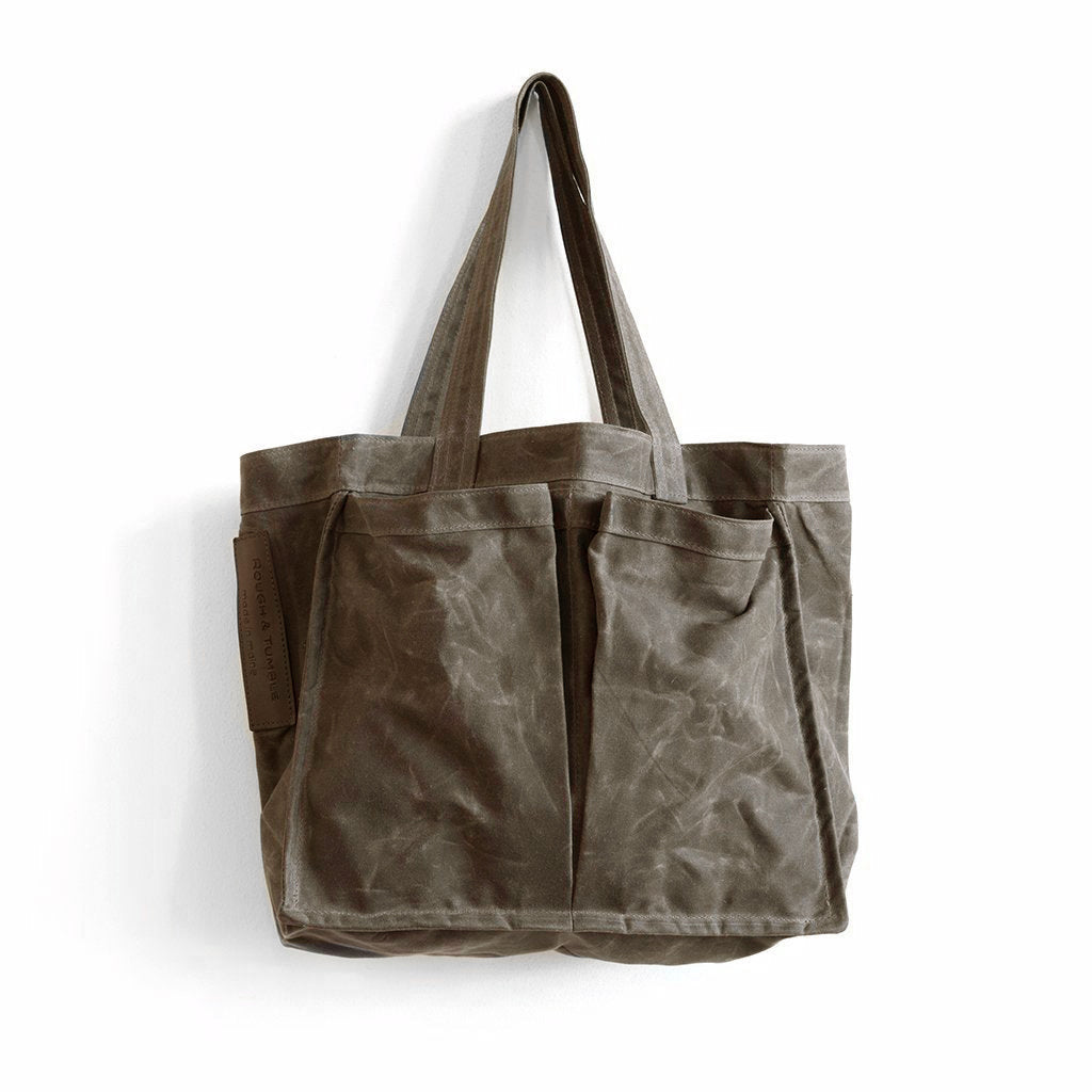 treki size large in dark oak canvas 