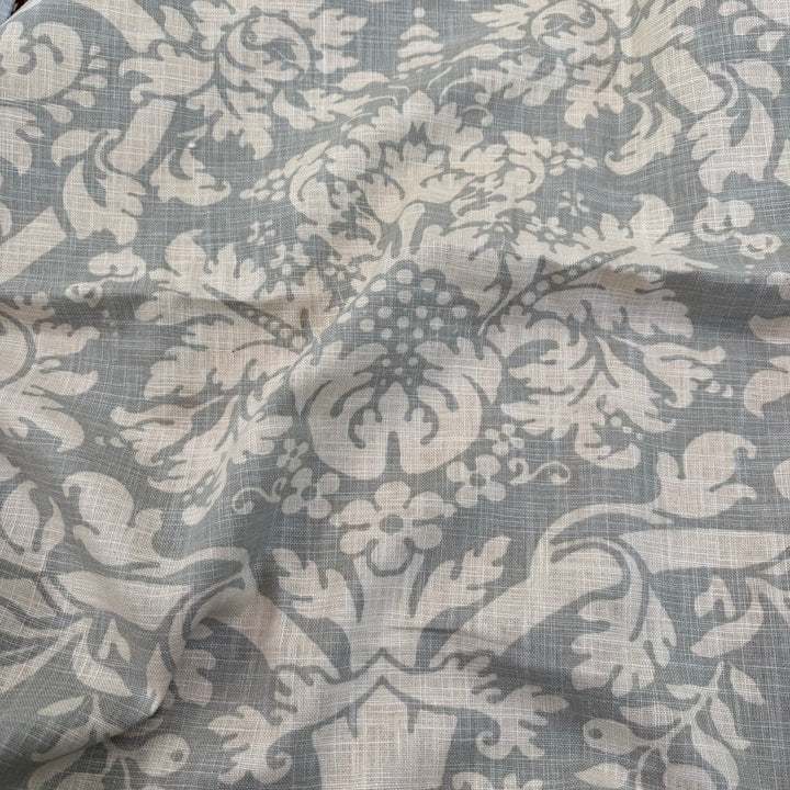 grey damask | swatch