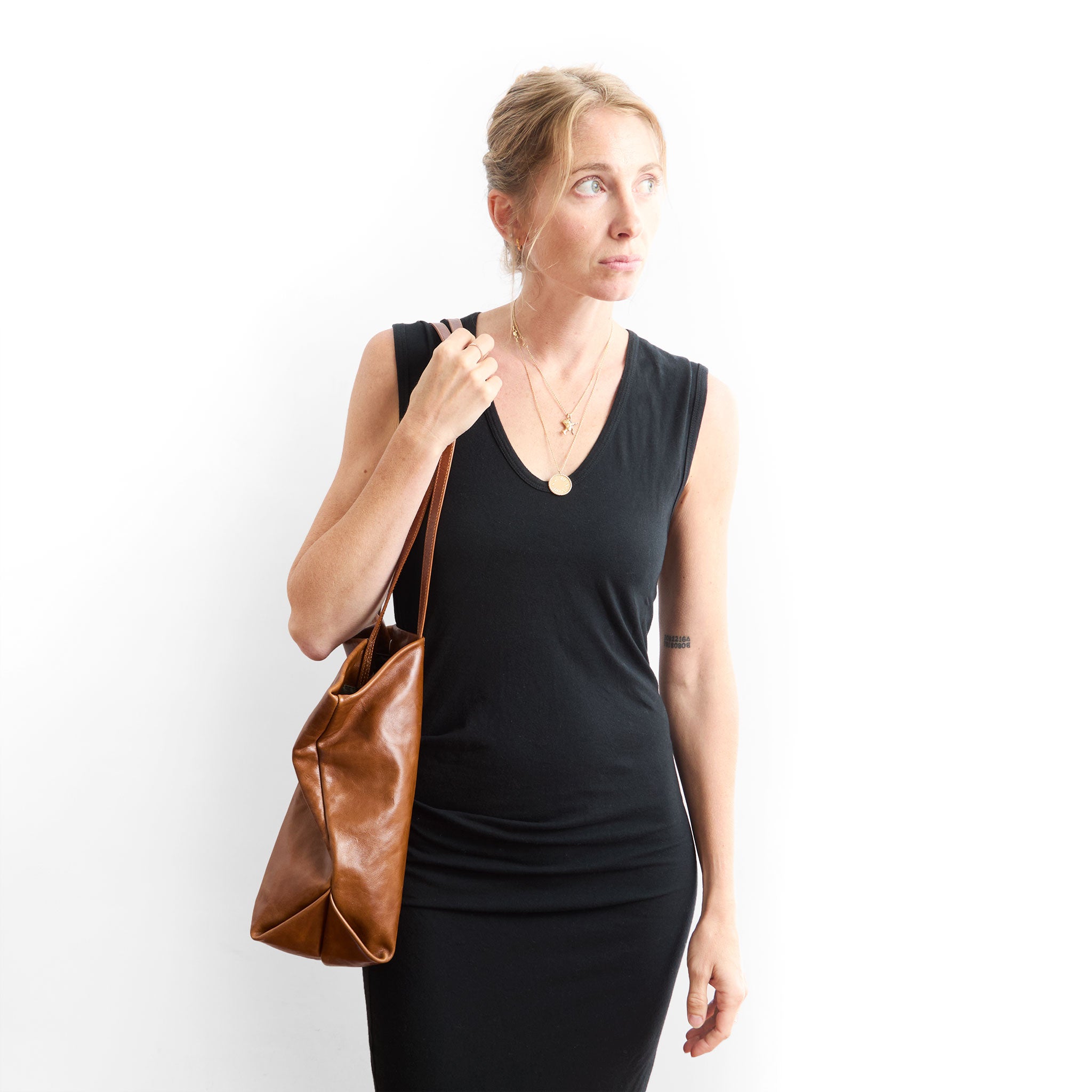 brooklyn tote in saddle