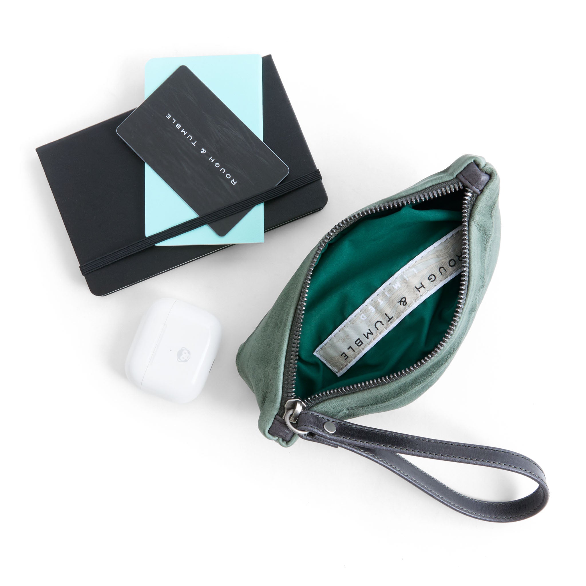 cash pack in milano caspian, showcasing interior meadow lining