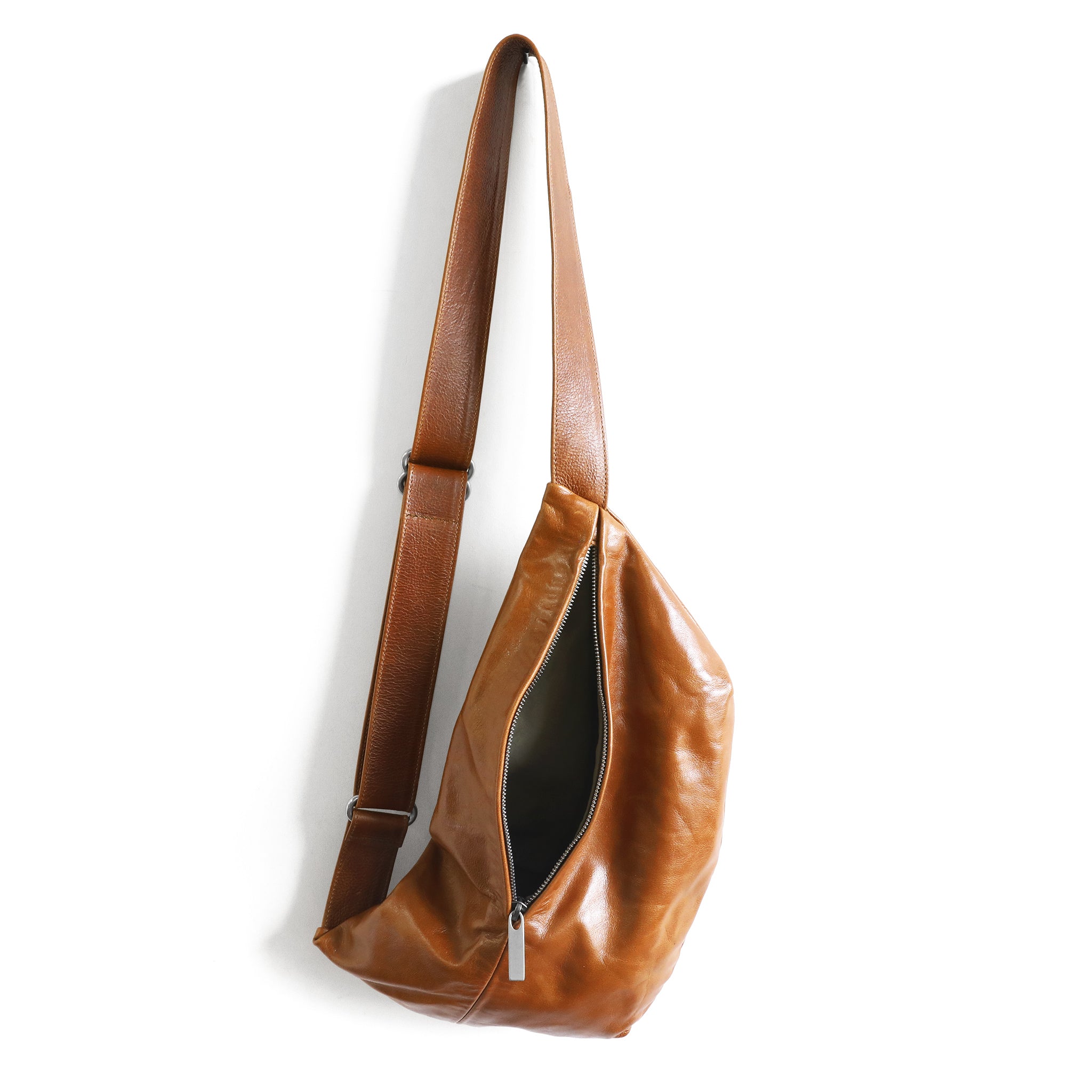 gallery sling in moss