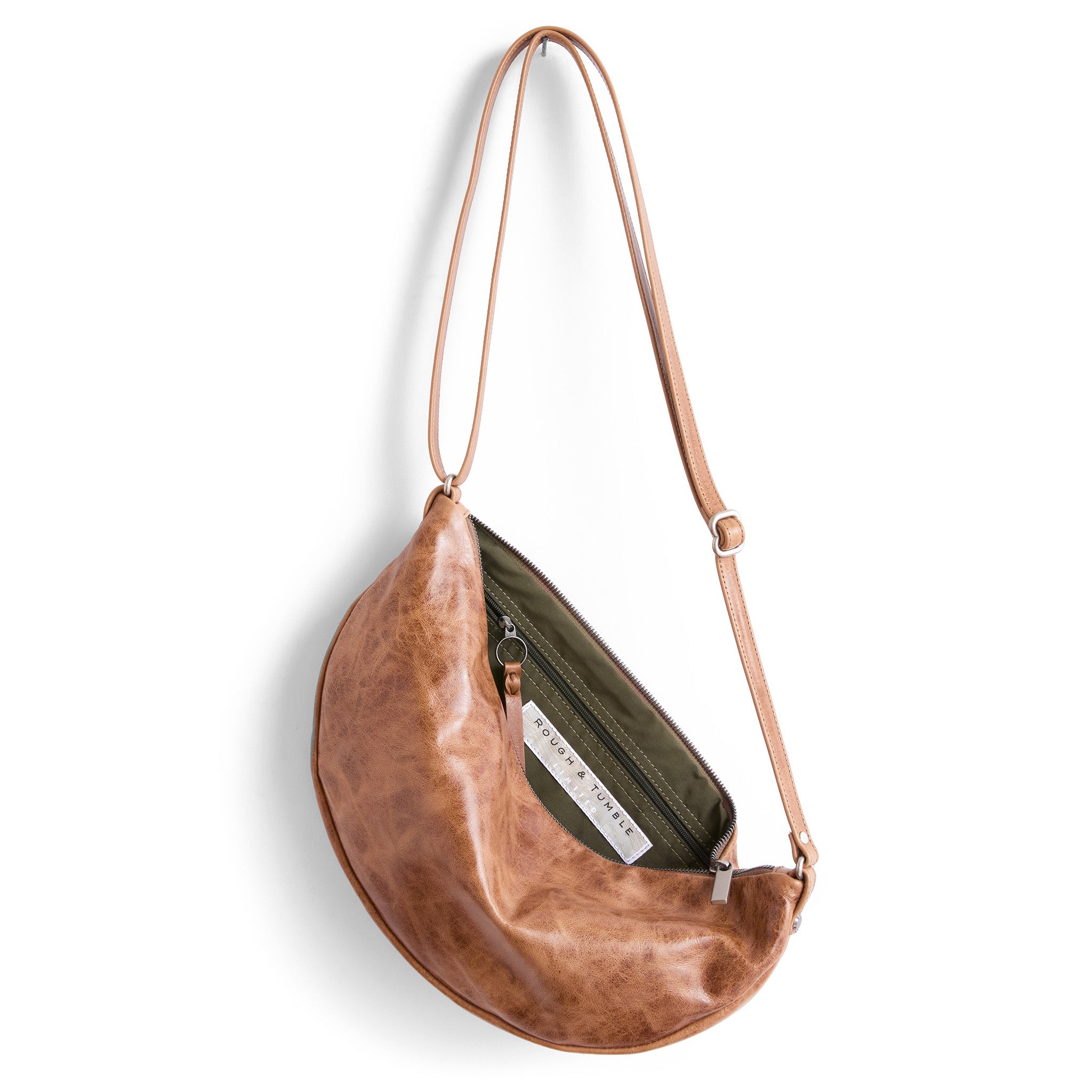 the luna size large in light saddle, showcasing interior kelp lining