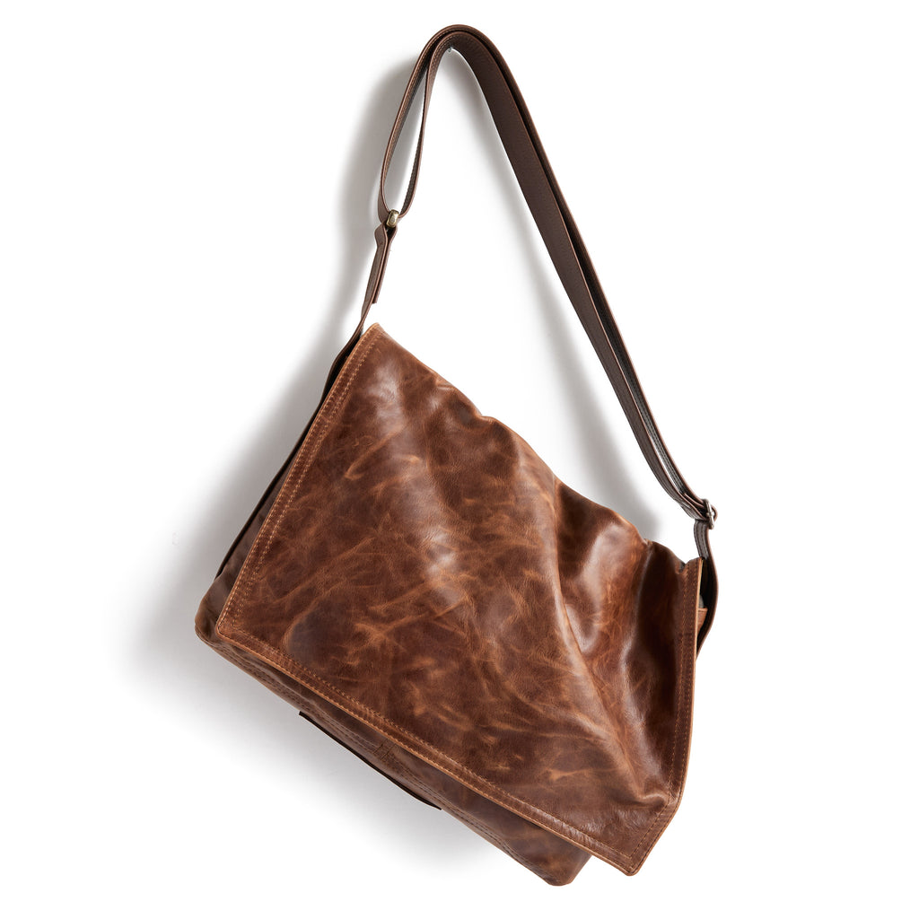 zip top messenger in selkie