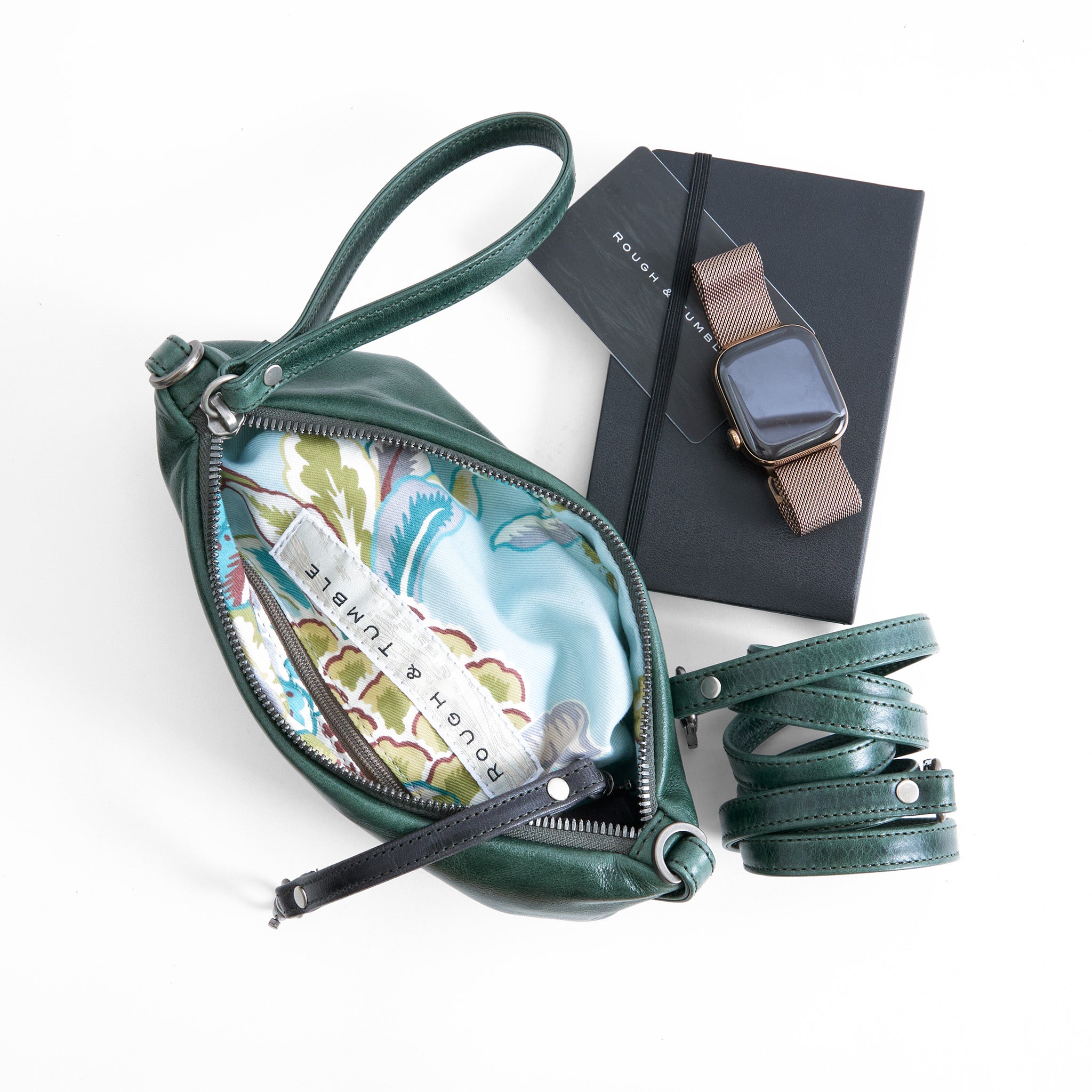 pinched bottom traveler in meadow elk, showcasing interior john's island lining