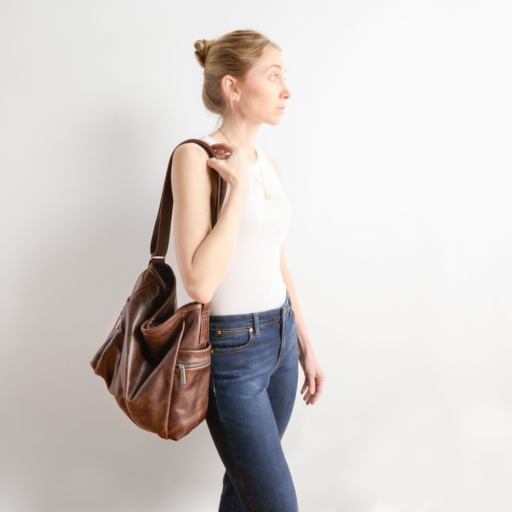 pillow bucket multi pocket original in bourbon and cognac