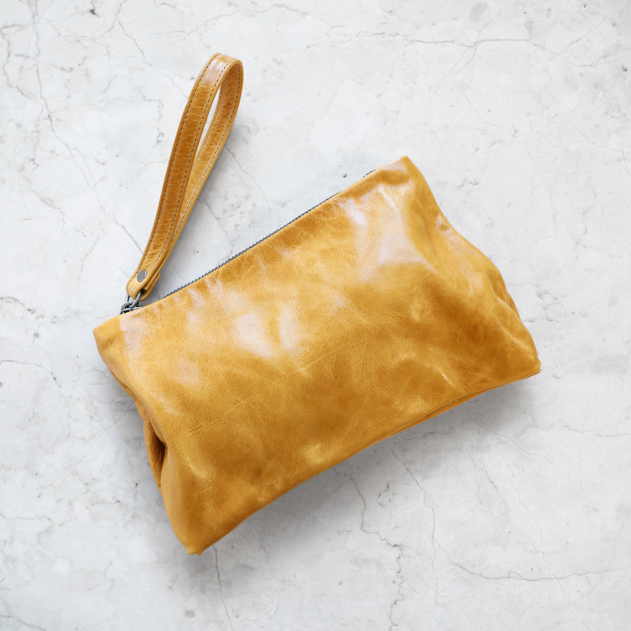 roro small in goldenrod