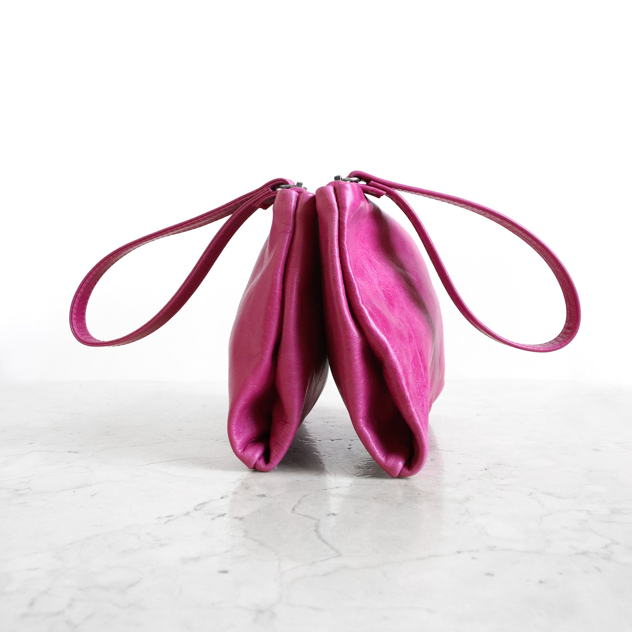 roro large with small in hibiscus