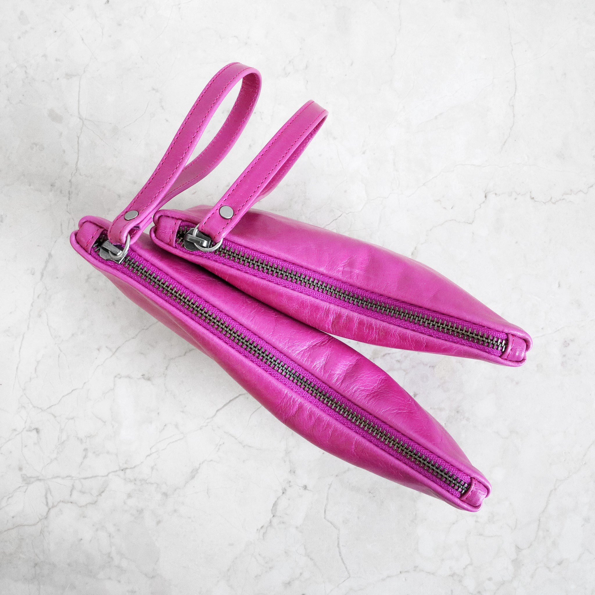 roro large with small in hibiscus