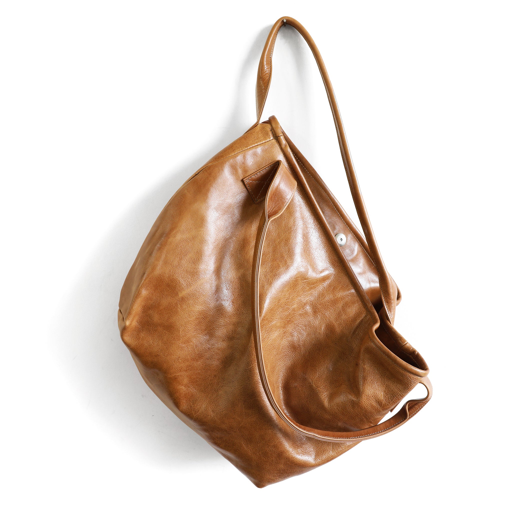 the tyler XL in light saddle
