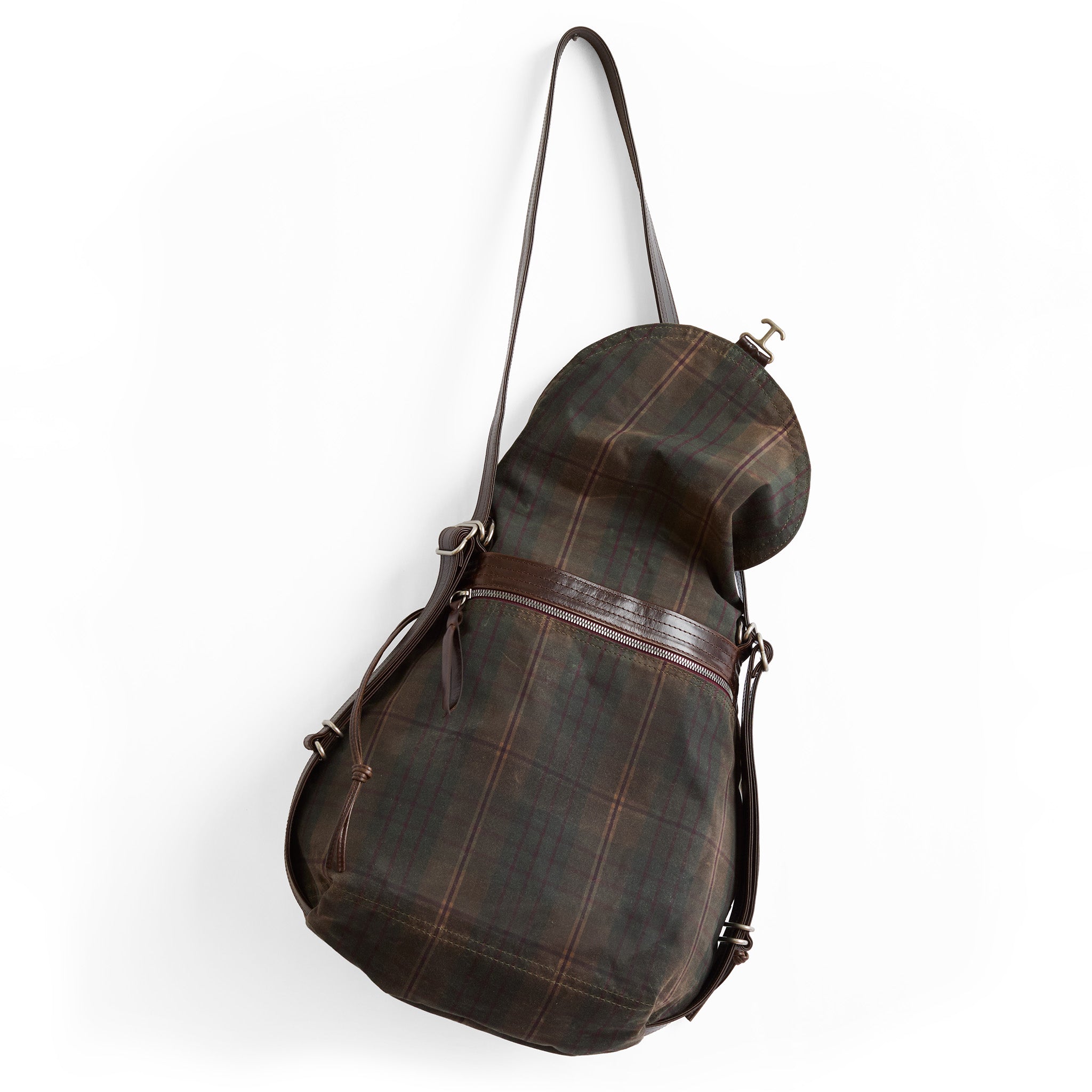 medium 1904 in plaid waxed canvas, showcasing back zippered pocket