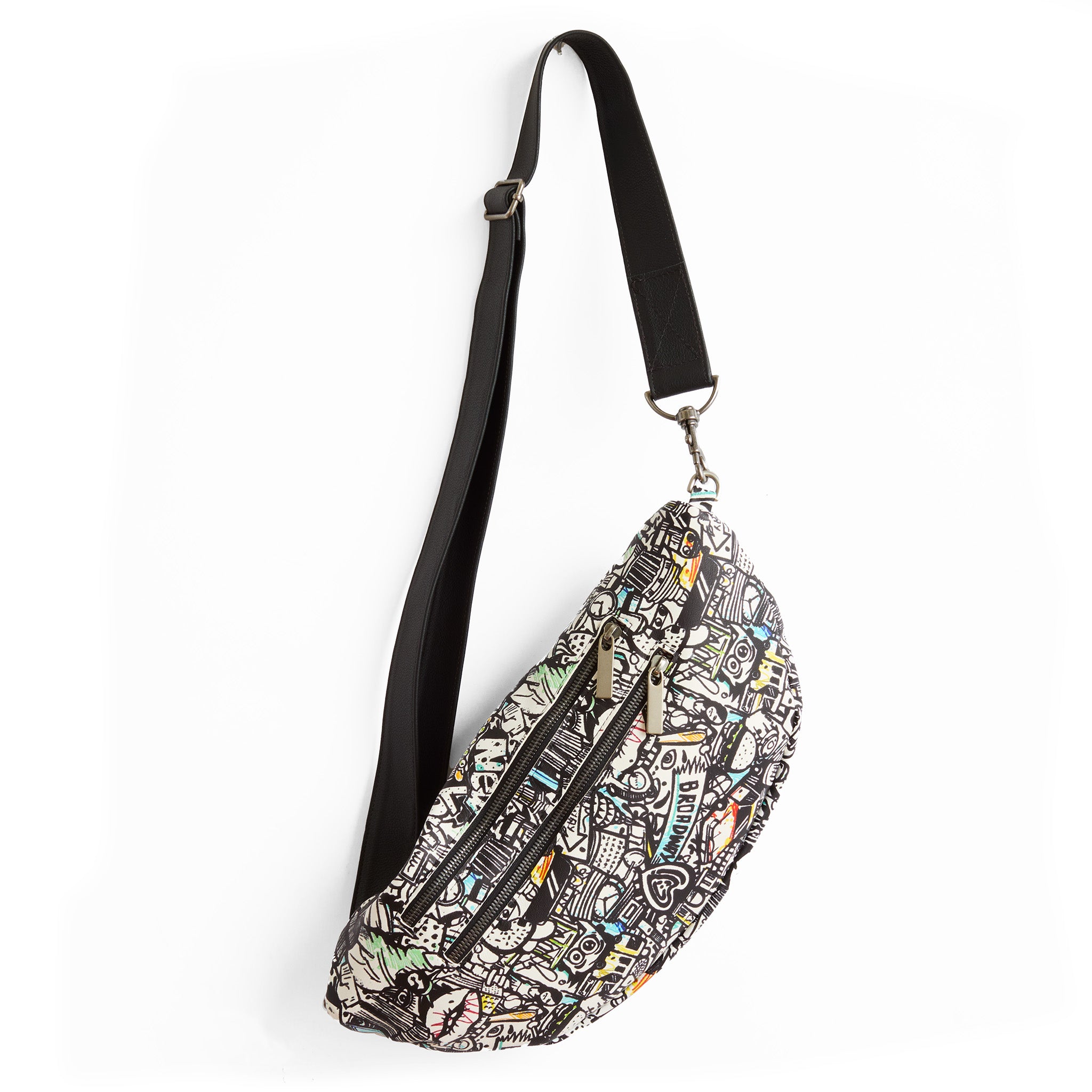 lissa in NY graphic lamb, showcasing back zippered pockets