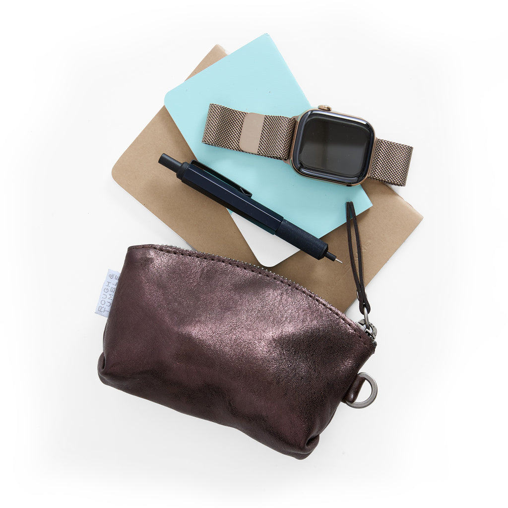 bijou in rough carbon