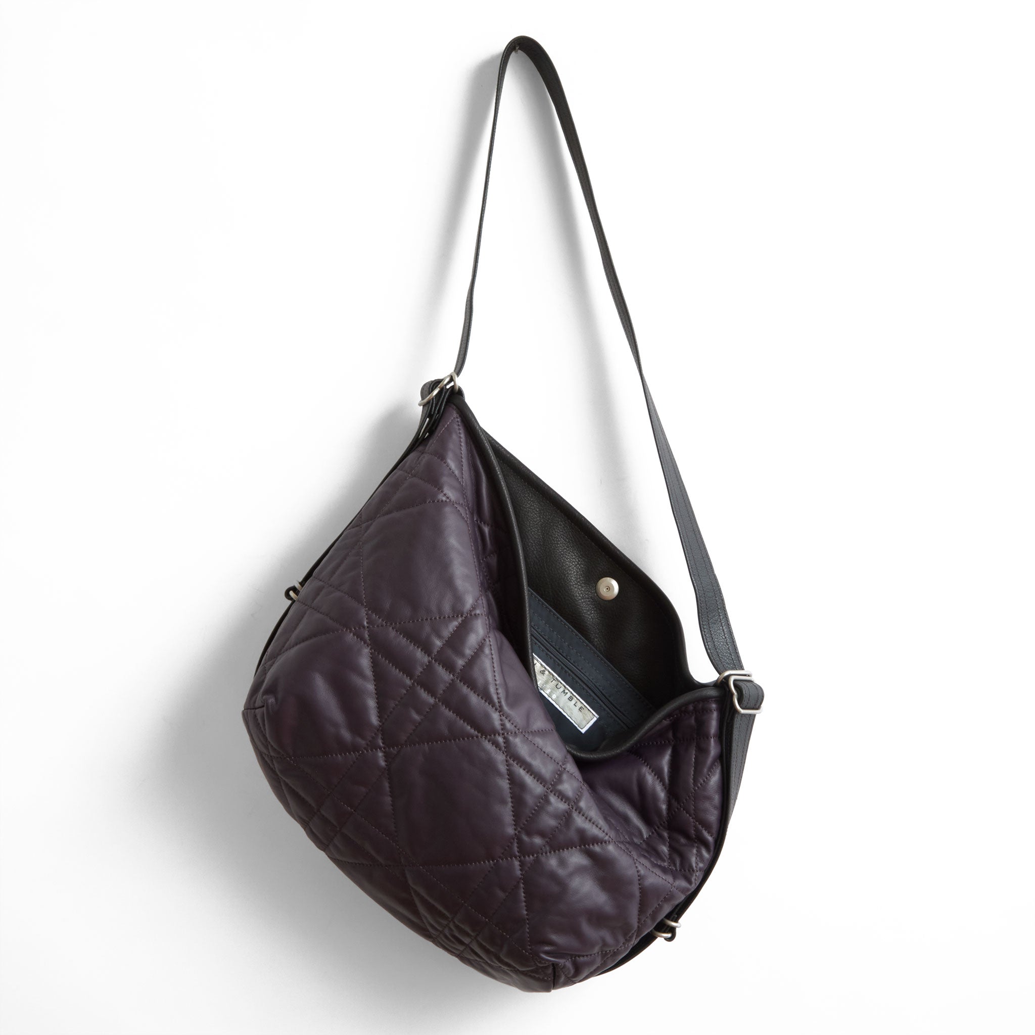 boho e+w size large in quilted pashi purple, showcasing interior petrol lining and zippered pocket