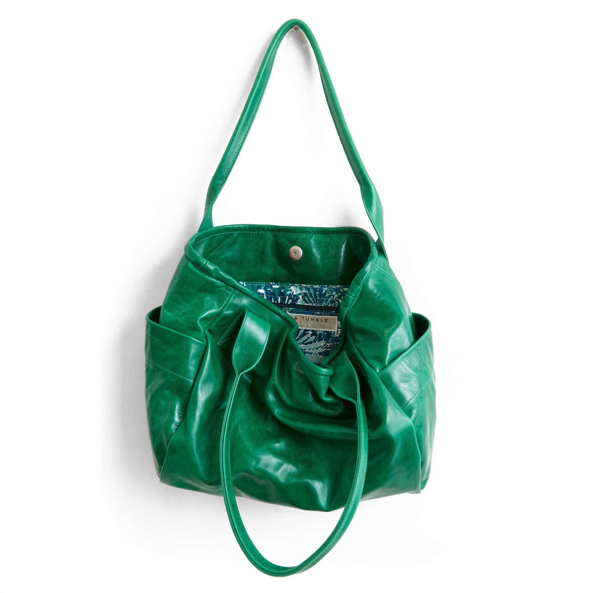 bucket tote in emerald, showcasing interior fezara lining