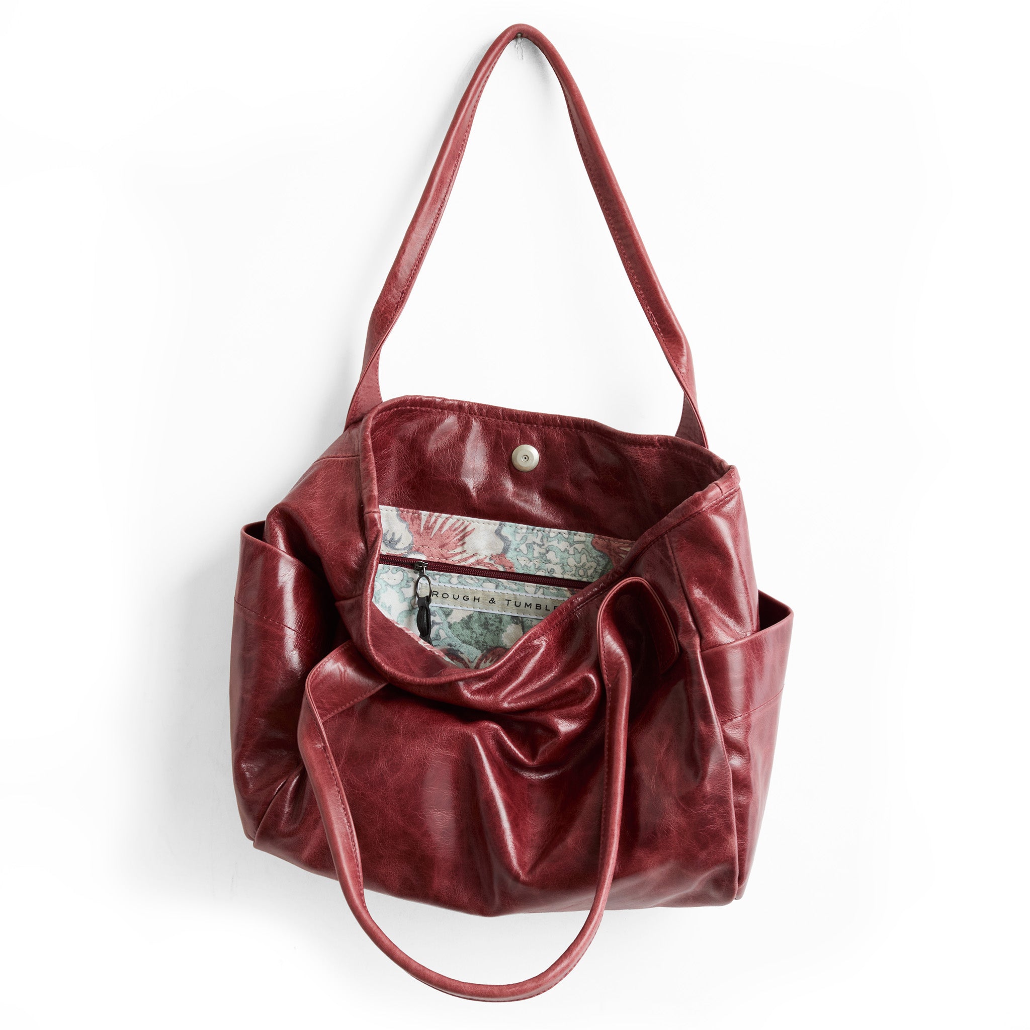 bucket tote in nectar, showcasing interior peony bowl nectar lining