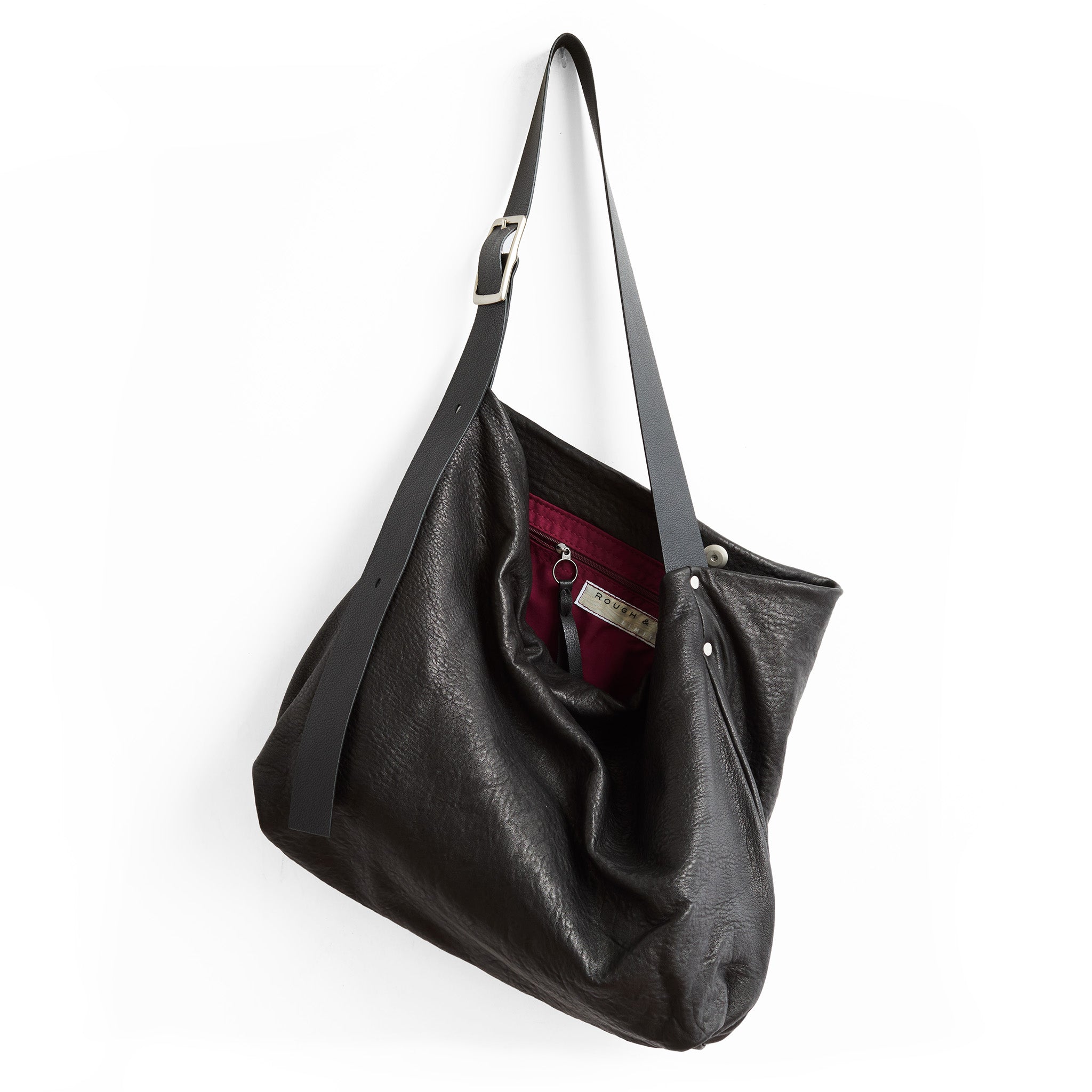 central boho in lumina black, showcasing jam interior lining