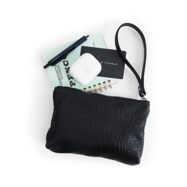 black pebble | ciné in black pebble
