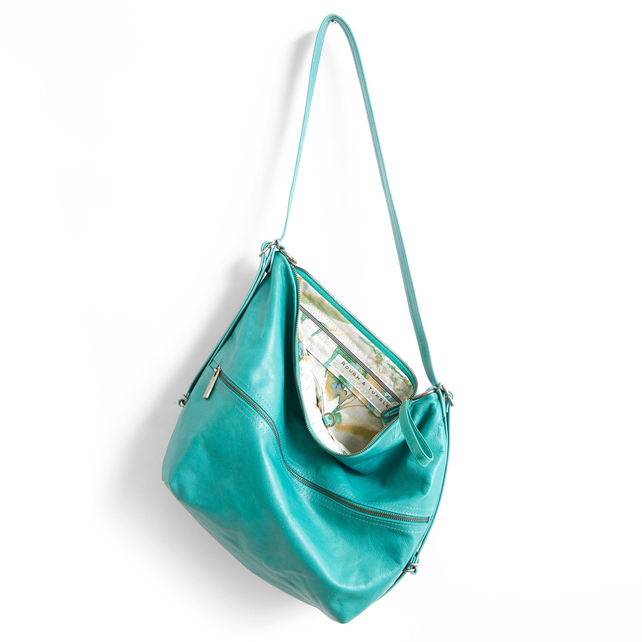 city safari single zip in pool, size large, showcasing interior aster sea lining