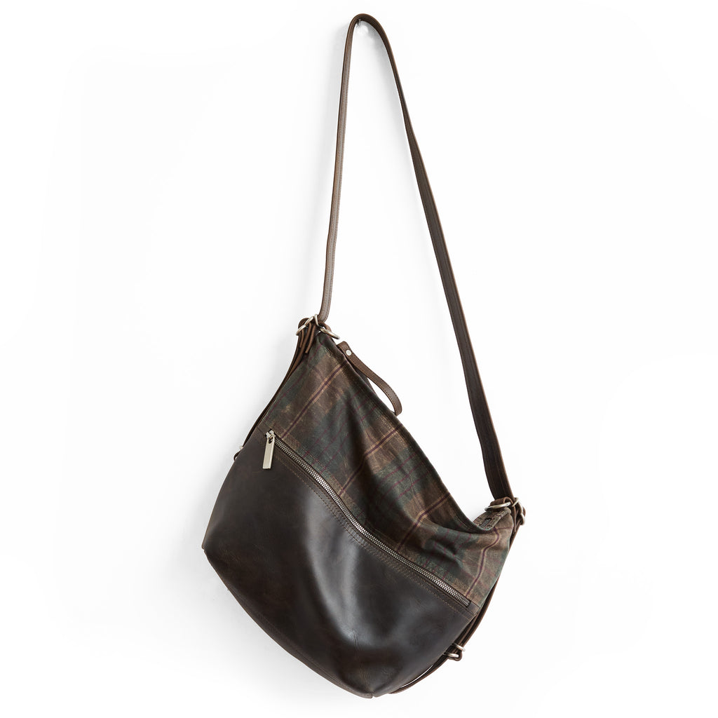 small city single zip in plaid waxed canvas + rubble tusk 