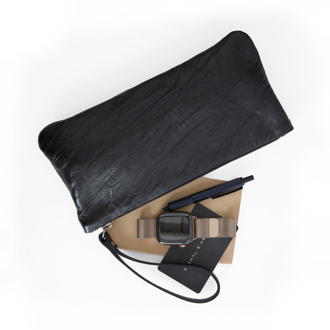 flight black + black | clutch in flight black
