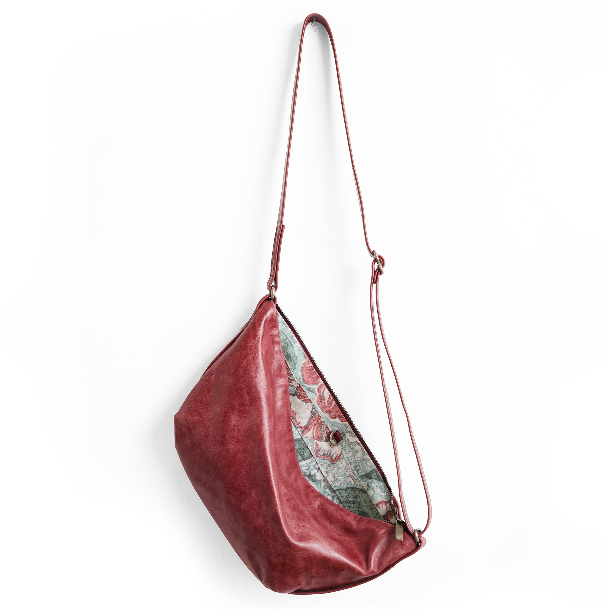 cooper in nectar, showcasing interior peony bowl nectar lining