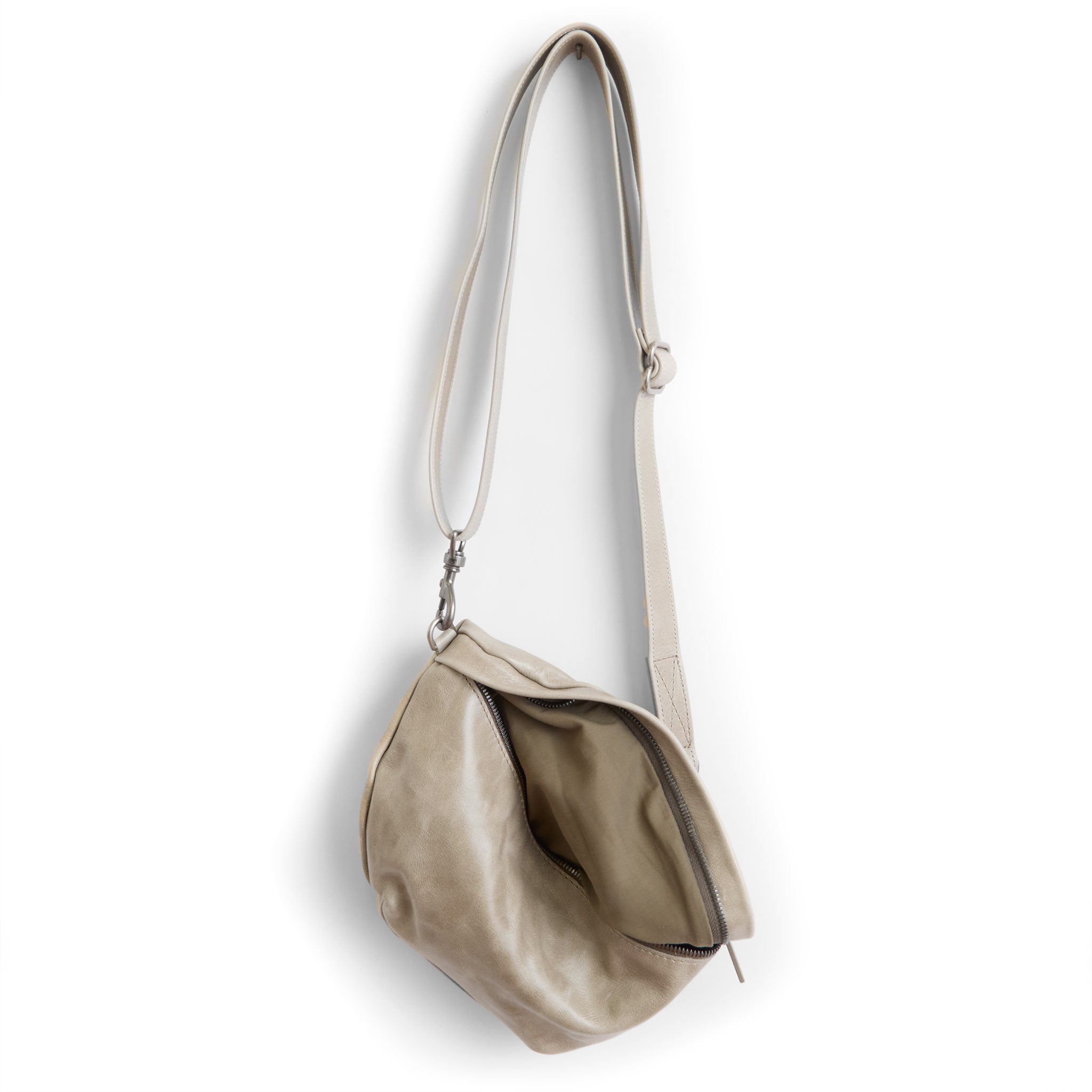 pia in sesame, showcasing essex lining