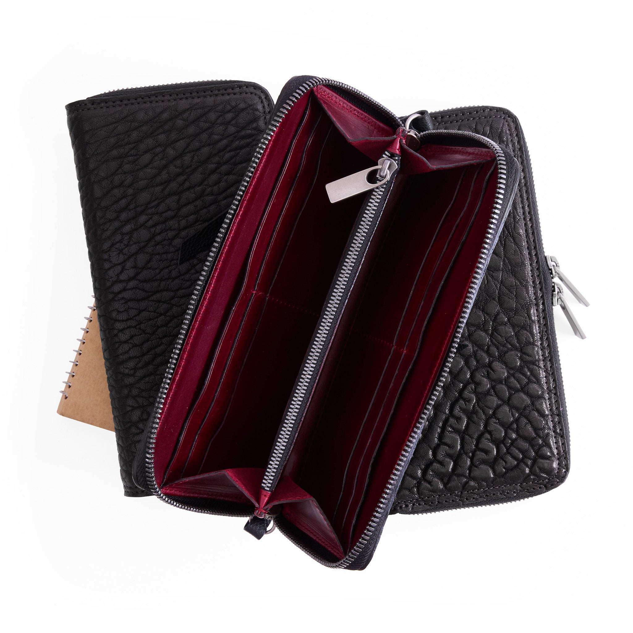wallet in black pebble