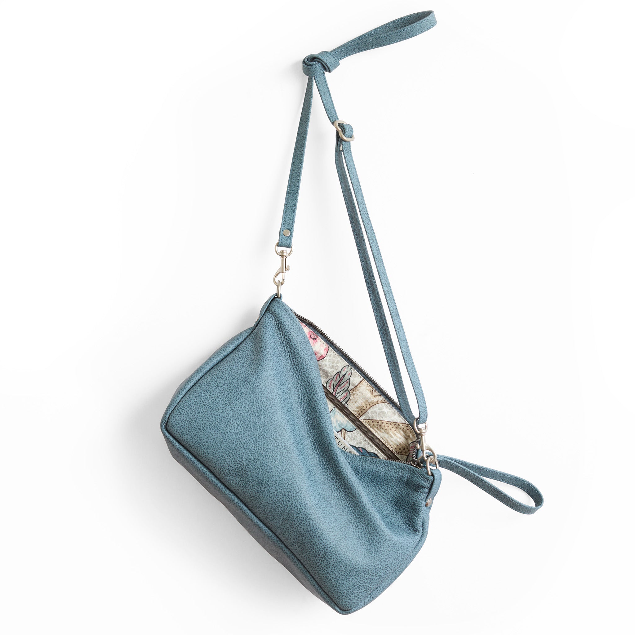 scottie in beach blue