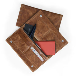 light saddle | wallet in light saddle
